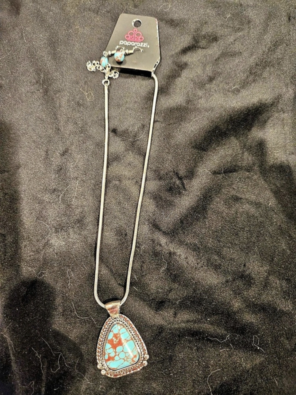 Paparazzi Turquoise Pendant Necklace in Blue